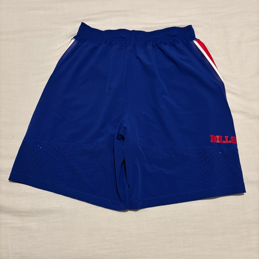 Men’s Nike On-Field Apparel Buffalo Bills Shorts - Picture 5 of 11